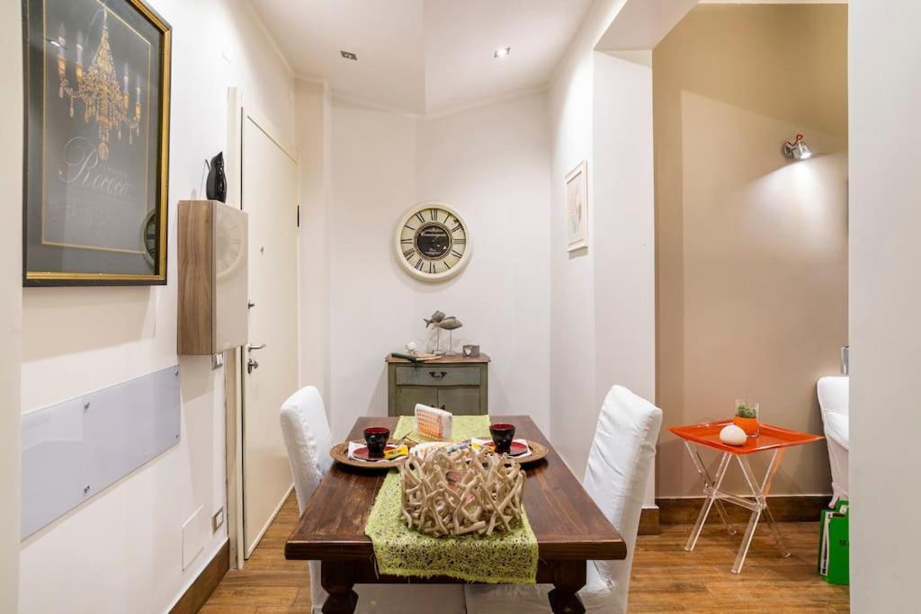 Lily'S - Near Harbor And Downtown With Terrace - Italy Flat Vacation Apartment Генуа Екстериор снимка